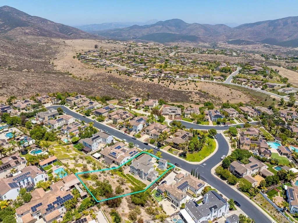 https://cdn.realtyfeed.com/cdn/127/306737350/2ad7a985aebddbaefbefd06732d089e8.webp