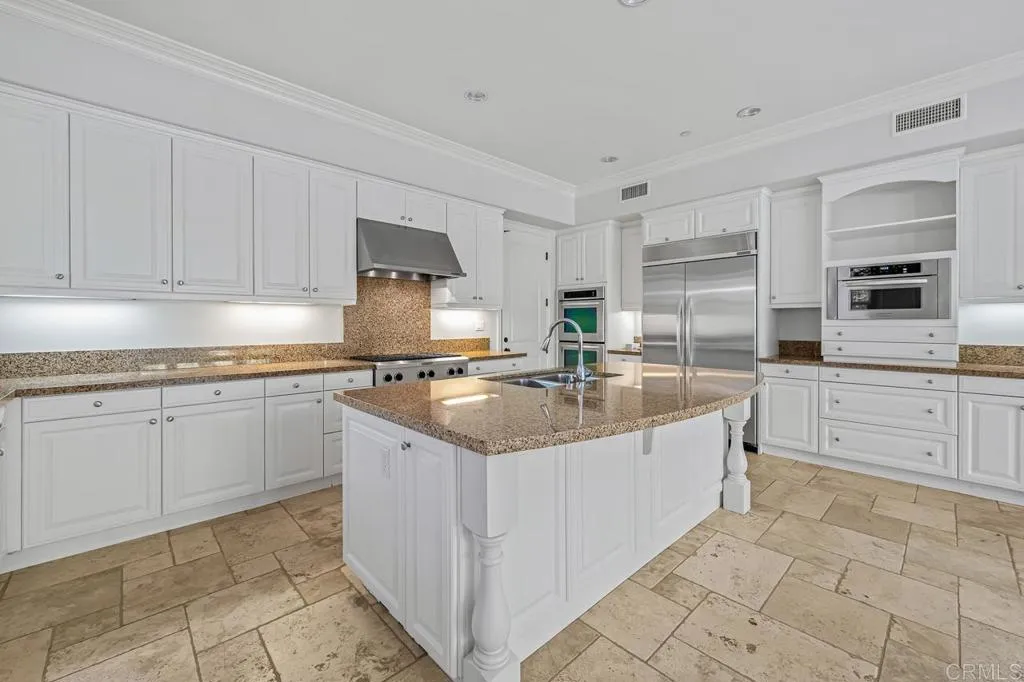 https://cdn.realtyfeed.com/cdn/127/306737350/4bb09fc587f190d17ac3ebd895c803e6.webp