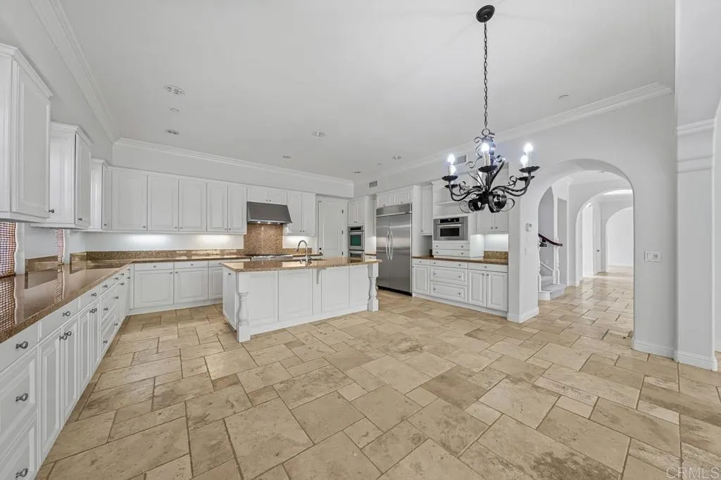 https://cdn.realtyfeed.com/cdn/127/306737350/52cb48a8d862996983ef2e1851c2e07c.webp