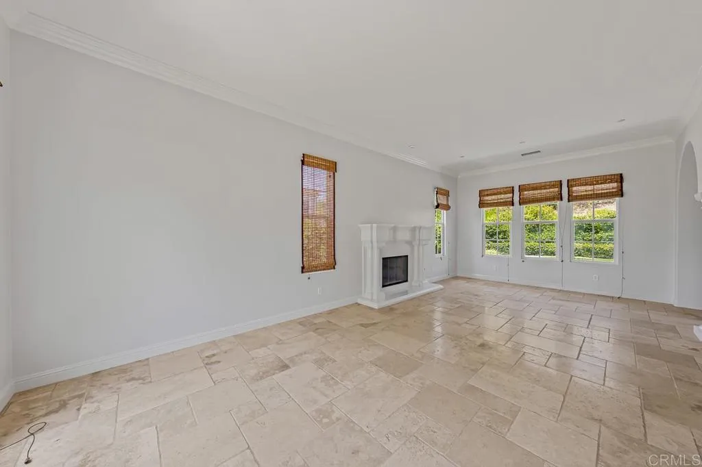 https://cdn.realtyfeed.com/cdn/127/306737350/6f9e3814d372dd598670002ef0740820.webp