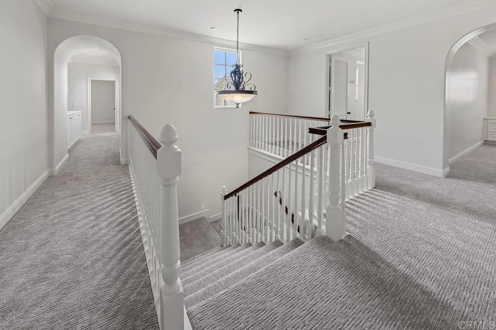 https://cdn.realtyfeed.com/cdn/127/306737350/ba4df02f26bb8bdcd1baf61393377e12.webp