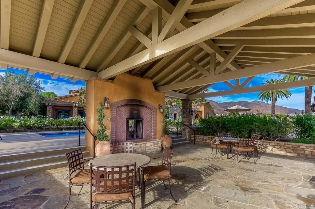 https://cdn.realtyfeed.com/cdn/127/306737350/bb0f31cbe91e98d8a4b0efbe1d860b1b.webp