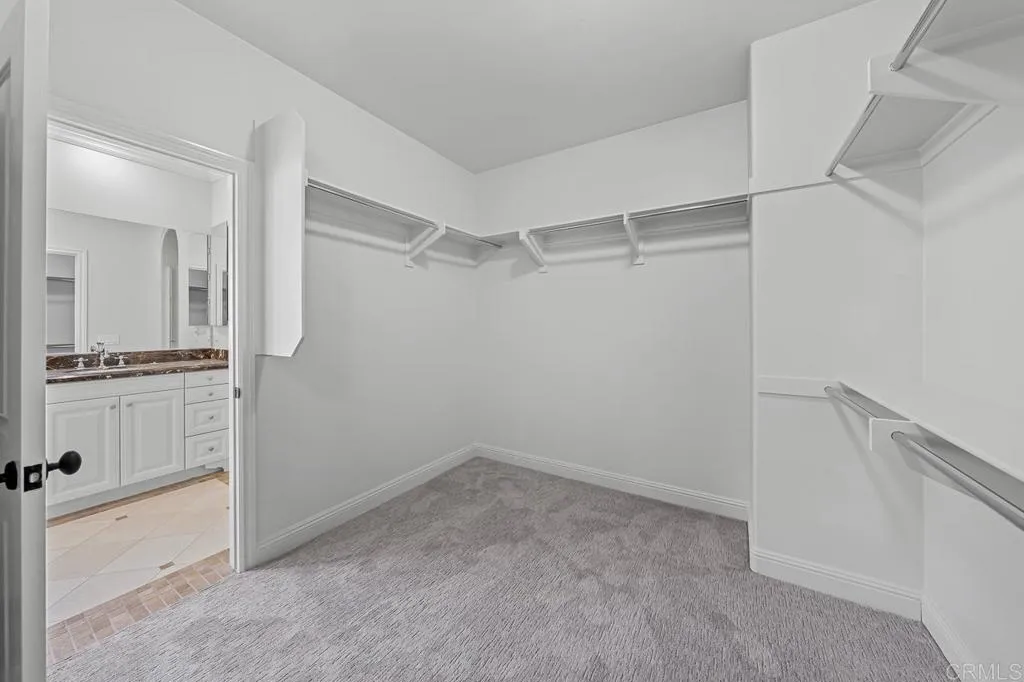https://cdn.realtyfeed.com/cdn/127/306737350/becabe4de60e0a7984dbd49e710e7341.webp