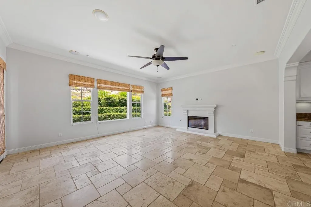 https://cdn.realtyfeed.com/cdn/127/306737350/d99fedd2ef9386b65e35e3234023afcb.webp