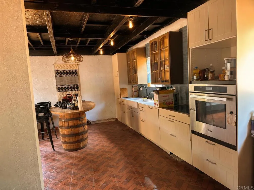 https://cdn.realtyfeed.com/cdn/127/306737376/5955237b30e03f295a56d96c3df9bb8c.webp