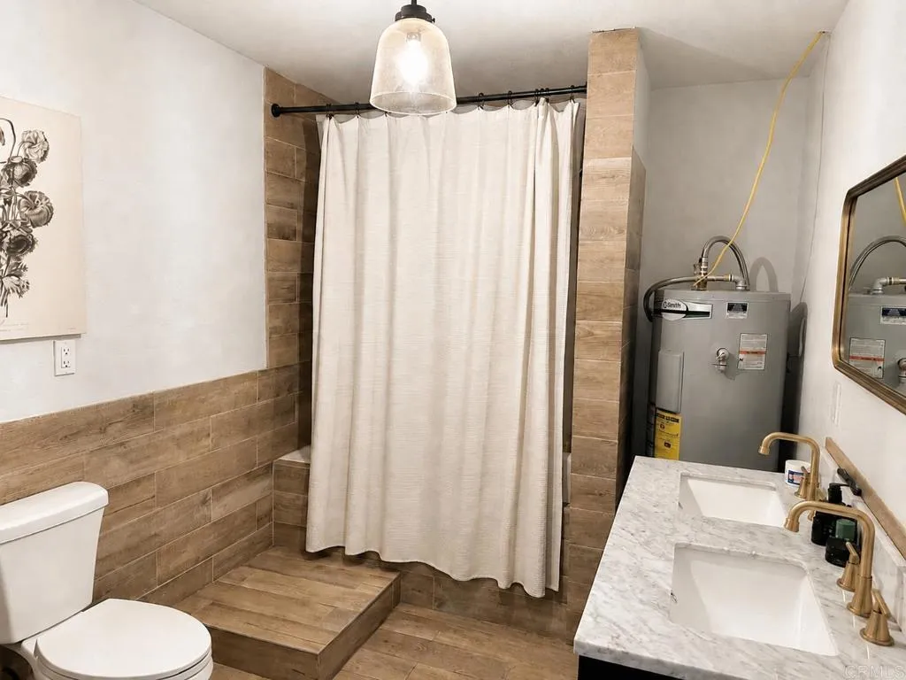 https://cdn.realtyfeed.com/cdn/127/306737376/6d2e404f33656d85c67b54d0183828c8.webp