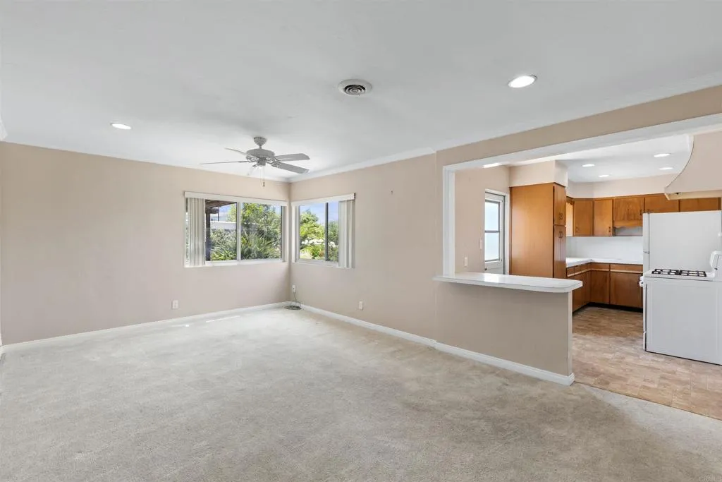 https://cdn.realtyfeed.com/cdn/127/306737402/0fd55c89f93c03c02130e5385b61a28b.webp