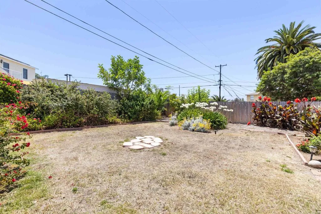 https://cdn.realtyfeed.com/cdn/127/306737402/402cabc6625762e770958d45cb303dae.webp