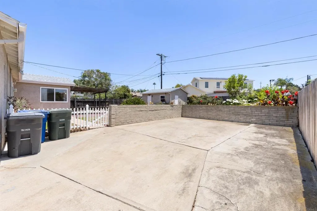 https://cdn.realtyfeed.com/cdn/127/306737402/40eab7bb3c79985ac91c854d4aa92c7a.webp