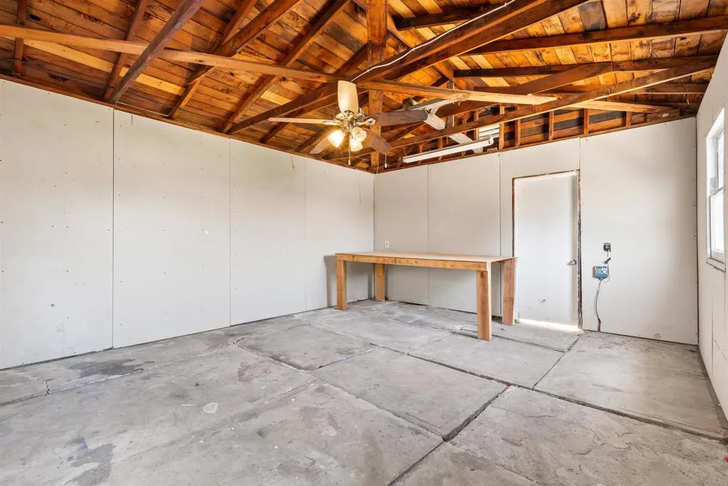 https://cdn.realtyfeed.com/cdn/127/306737402/421985f4c6c722b893a7a160a57e19d3.webp