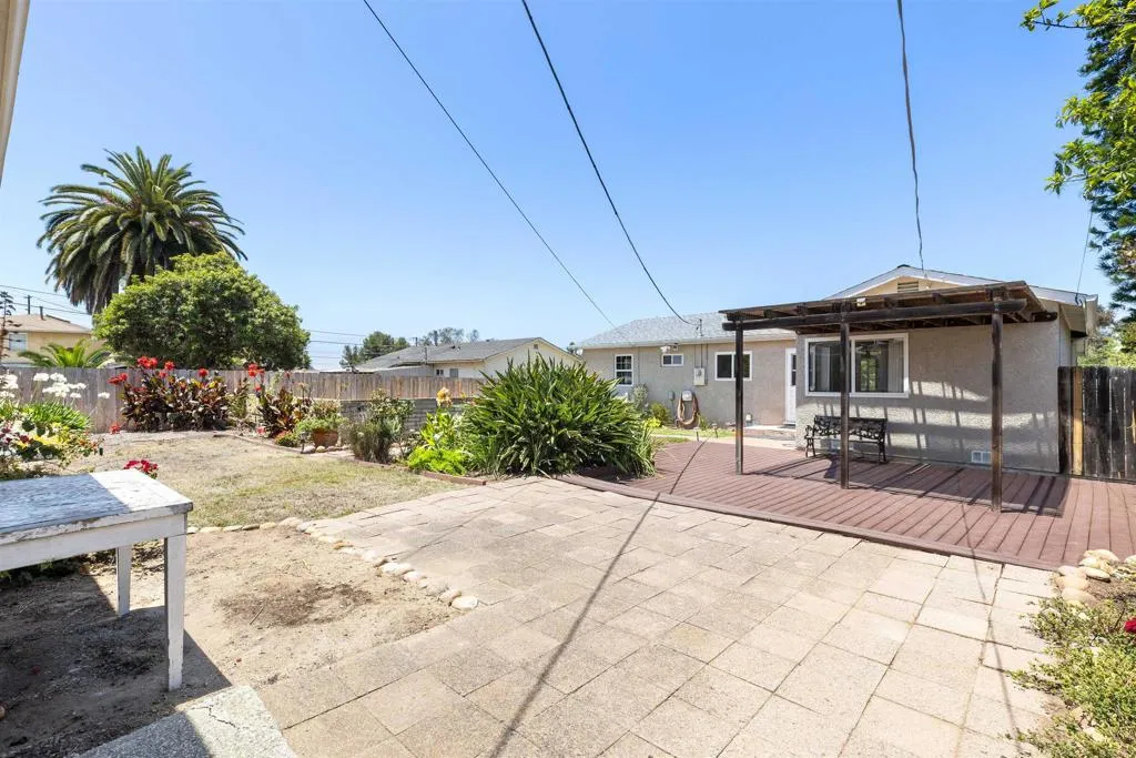 https://cdn.realtyfeed.com/cdn/127/306737402/685156ea2cd1839e0d0d959ca46ce9ee.webp