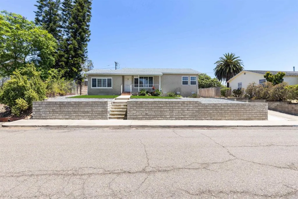 https://cdn.realtyfeed.com/cdn/127/306737402/6b5b88631867573432cad42b61f95cdc.webp