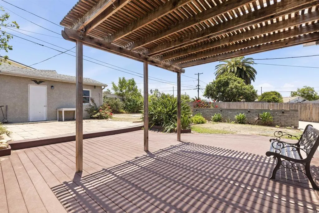 https://cdn.realtyfeed.com/cdn/127/306737402/b25cf9cc771b3a57a4e7e80182e24a73.webp