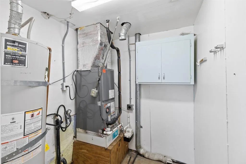 https://cdn.realtyfeed.com/cdn/127/306737402/bb45ae8629401d667139bd4fb2567623.webp