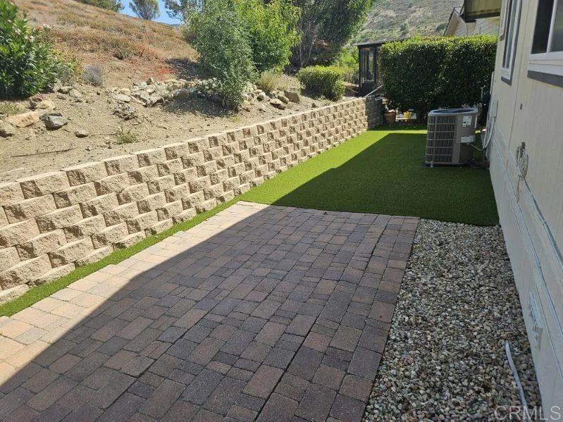 https://cdn.realtyfeed.com/cdn/127/306737420/1d84940411de474519d2042b992534bc.webp