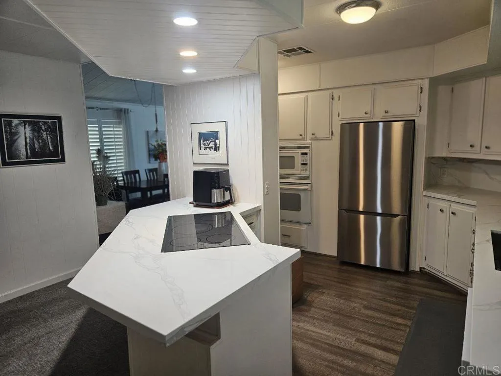 https://cdn.realtyfeed.com/cdn/127/306737420/e30ec8fa2af2cfebeb02de150a27e2ba.webp