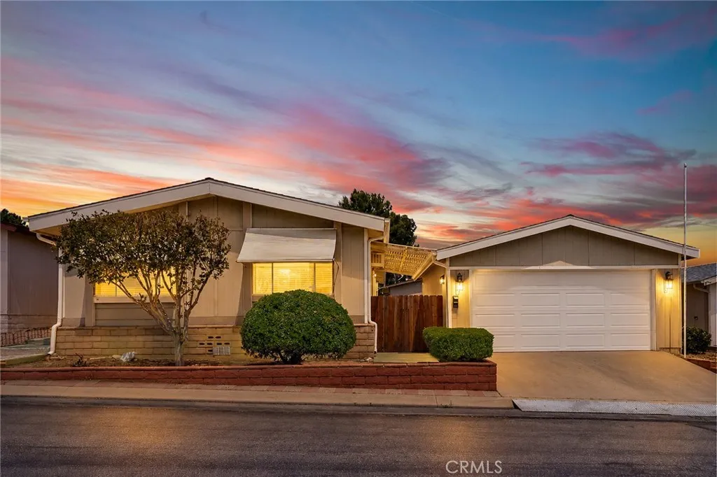 Banning, CA 92220