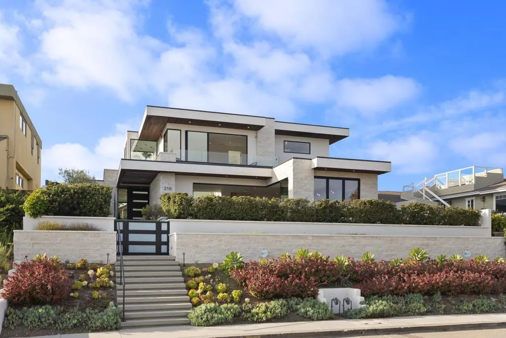 https://cdn.realtyfeed.com/cdn/127/306737470/213fc7fc1dd2bd39ae8c6e505c3ad153.webp