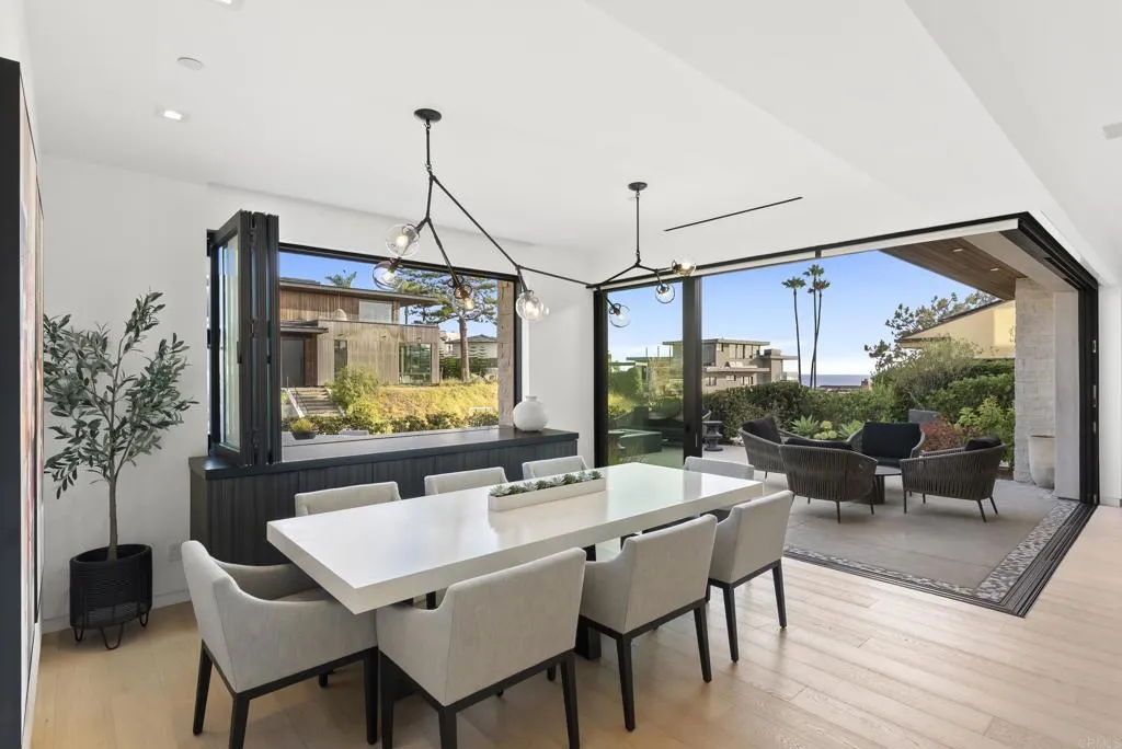 https://cdn.realtyfeed.com/cdn/127/306737470/9616cfacd2907ca0c2ae6d8218e1d861.webp