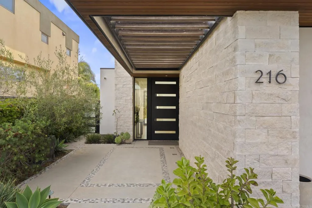 https://cdn.realtyfeed.com/cdn/127/306737470/c1dc6a4f0af0086505b6c9b4e2bdc34e.webp
