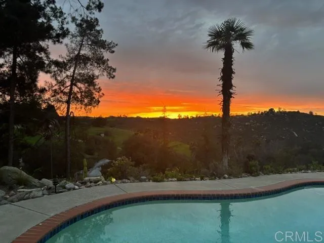 https://cdn.realtyfeed.com/cdn/127/306737535/3ff612702f3832002a70213ec055a775.webp