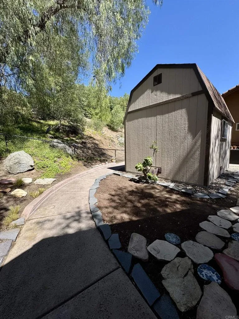 https://cdn.realtyfeed.com/cdn/127/306737535/5359daaf8444cfb2f2c10ddcfca8c7cf.webp