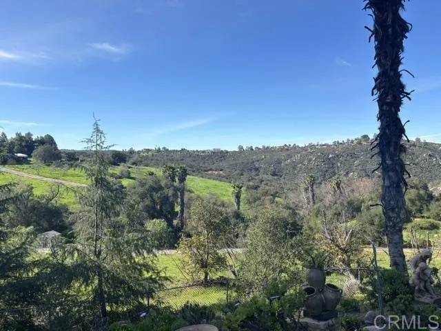 https://cdn.realtyfeed.com/cdn/127/306737535/bec5a255749da4e4cd1c1fdae96856ca.webp