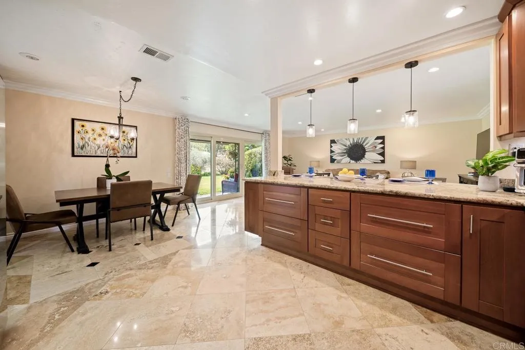 https://cdn.realtyfeed.com/cdn/127/306737537/64a8771b3e2cb2576e32766684caa588.webp