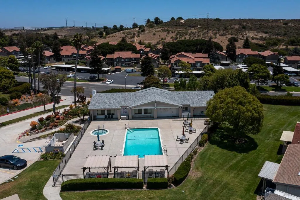 https://cdn.realtyfeed.com/cdn/127/306737537/74c20757dfea0af2b26d42a90a99e9cc.webp