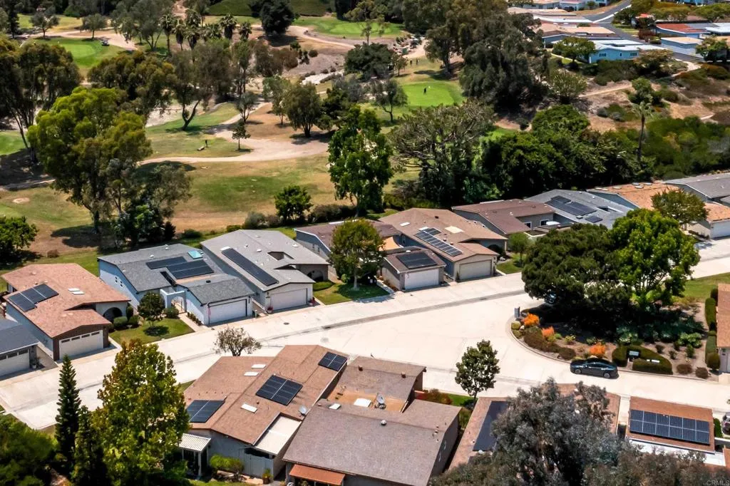 https://cdn.realtyfeed.com/cdn/127/306737537/946bfa36949d985384de94e4d0eaebac.webp