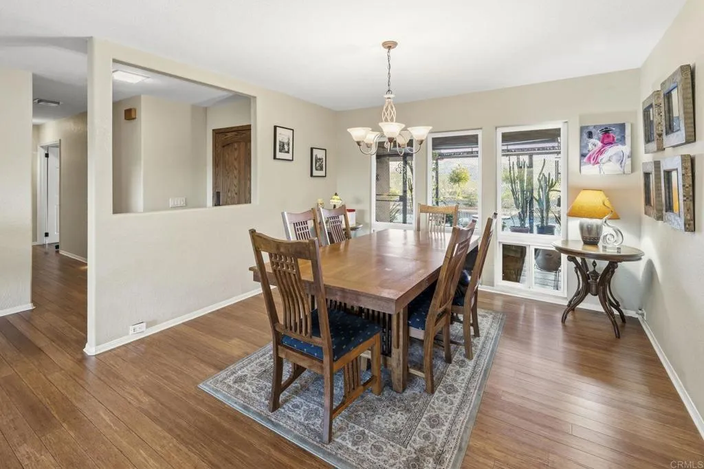 https://cdn.realtyfeed.com/cdn/127/306737583/00b22485da9a61acda7818c706ea9903.webp