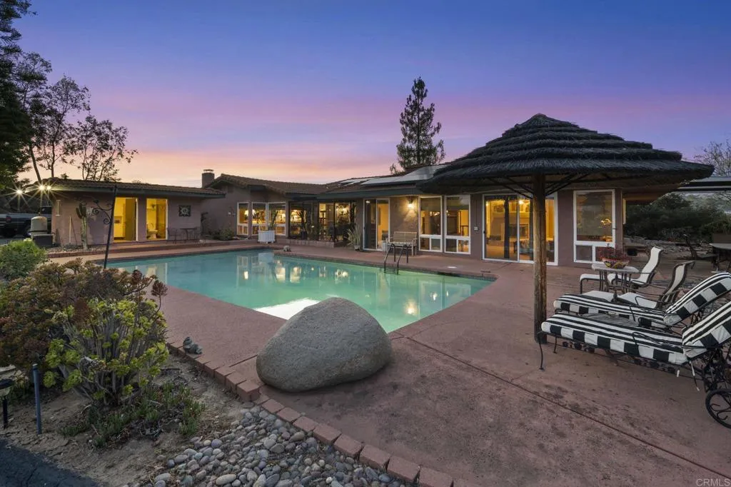 https://cdn.realtyfeed.com/cdn/127/306737583/0ba23720e20aa8d834db9e59f3cbcb68.webp