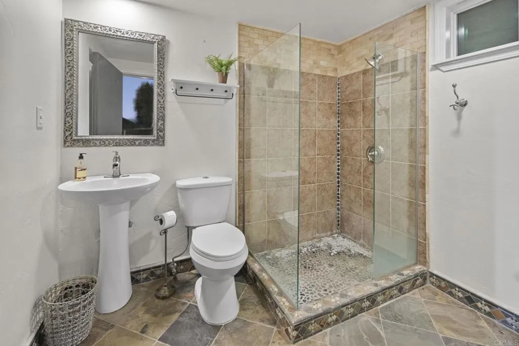 https://cdn.realtyfeed.com/cdn/127/306737583/a016e3396692adb2edc0869787648e33.webp