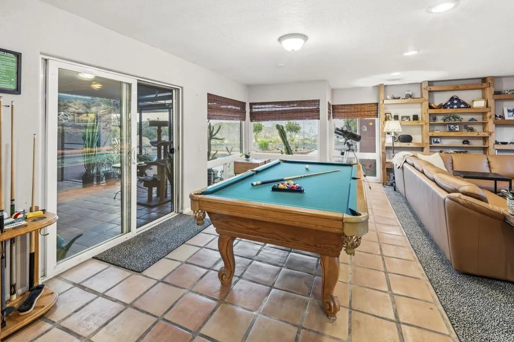 https://cdn.realtyfeed.com/cdn/127/306737583/dbe0242b2d0c483c1582ff784f5b1d40.webp