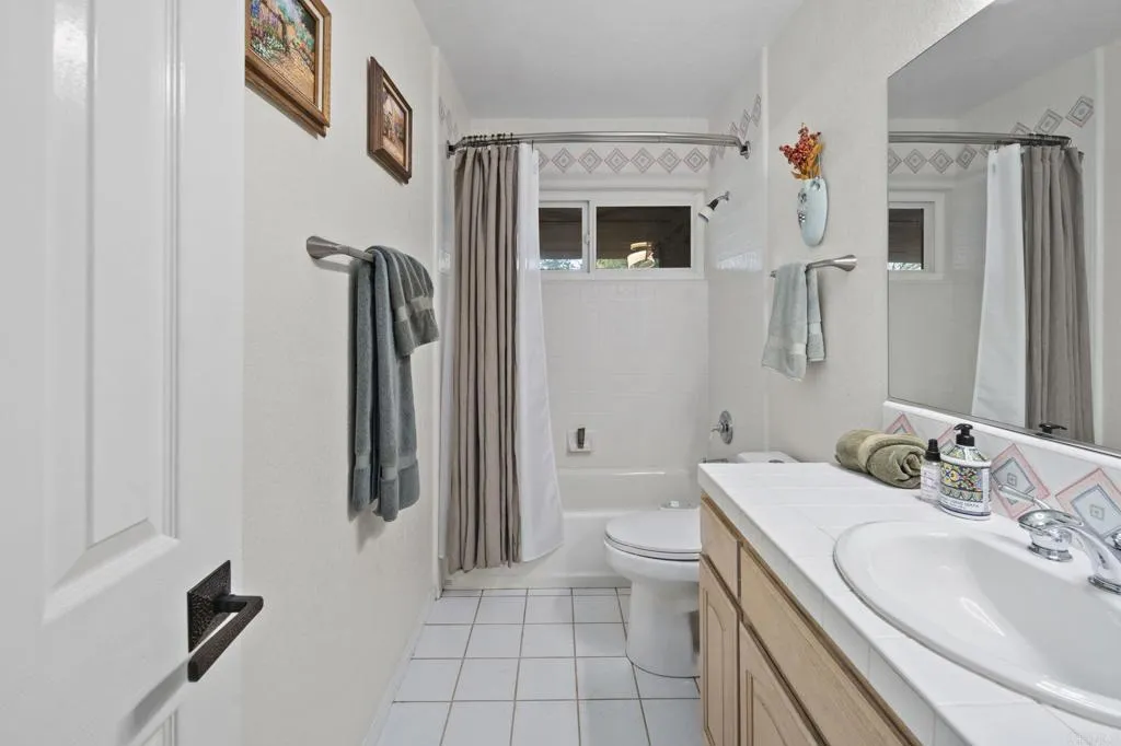 https://cdn.realtyfeed.com/cdn/127/306737583/eedf006261a5239c4ac2e7373d583ea2.webp