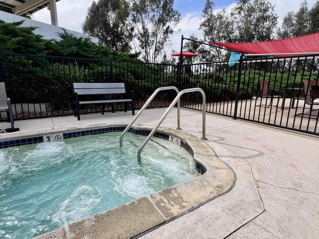 https://cdn.realtyfeed.com/cdn/127/306737591/2549b577d10f58130872013af087cf70.webp