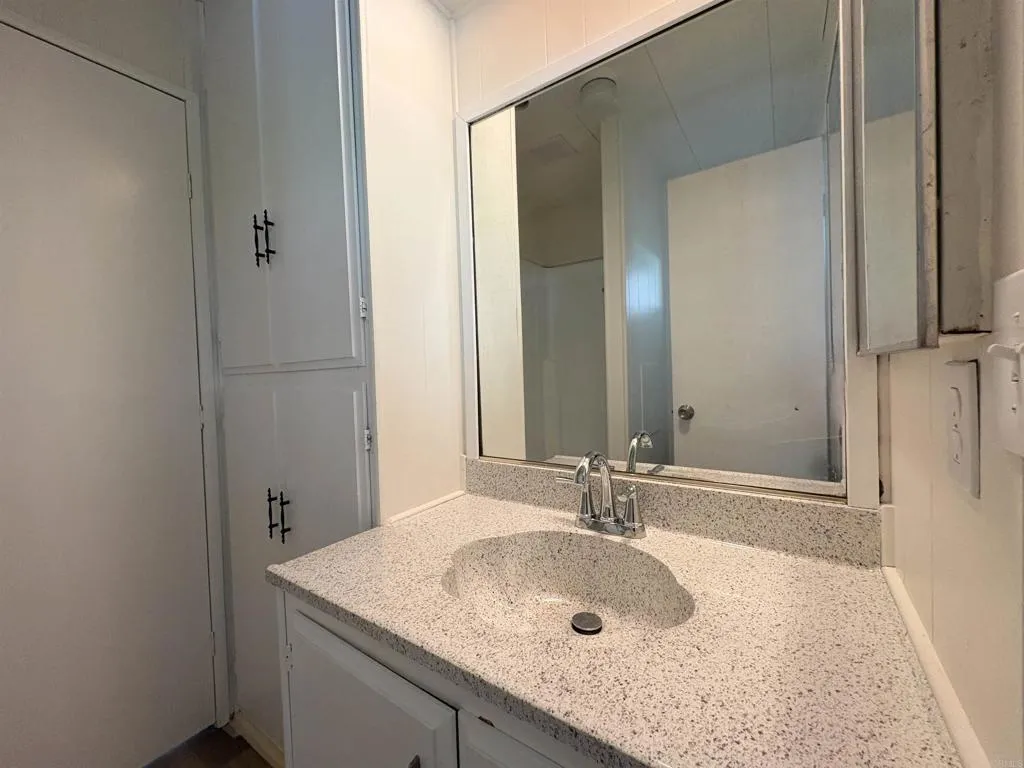 https://cdn.realtyfeed.com/cdn/127/306737591/8c3151ab3ab06272b517710d48a3a95f.webp