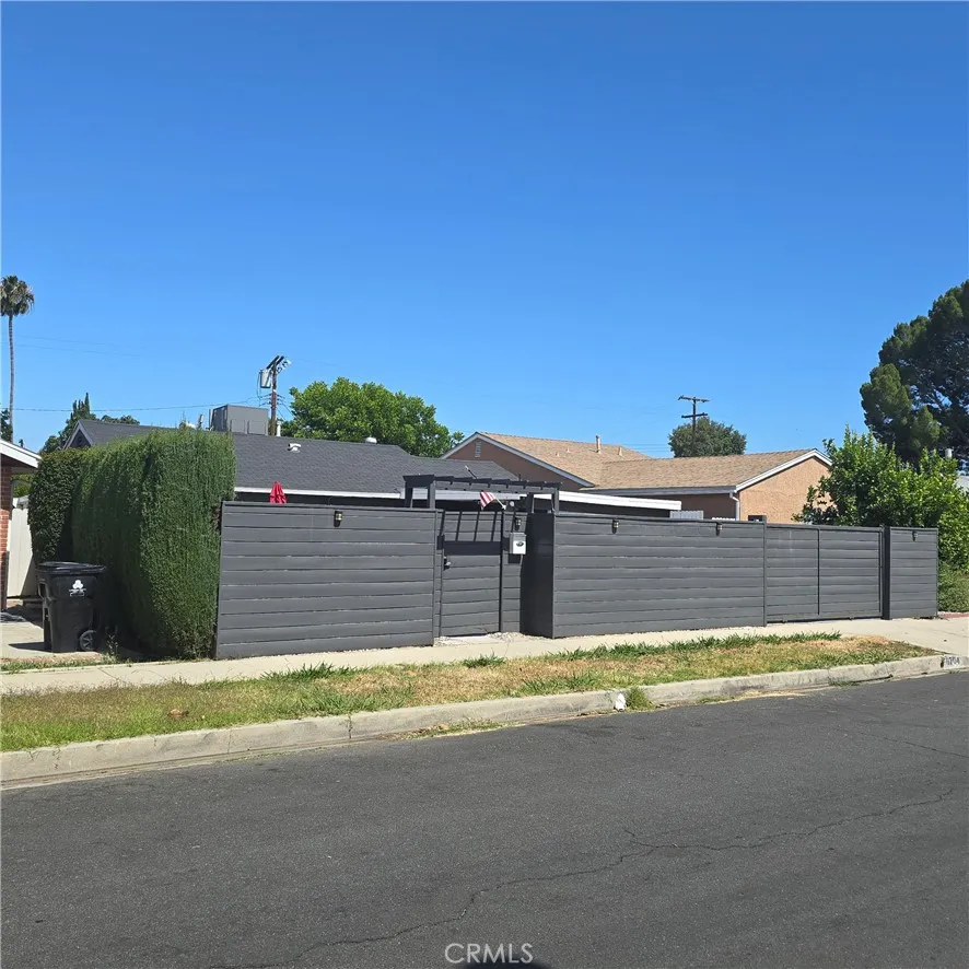 Reseda, CA 91335