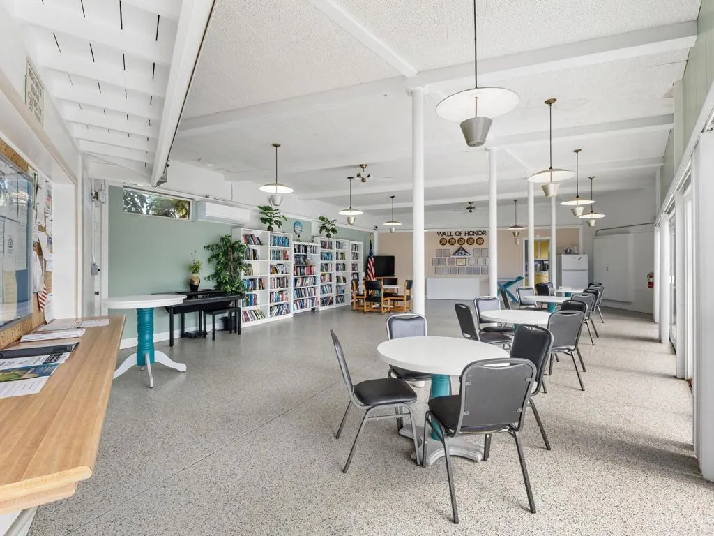 https://cdn.realtyfeed.com/cdn/127/306737621/09ac7a9e167cc72eb0c3adb45f71d7e5.webp