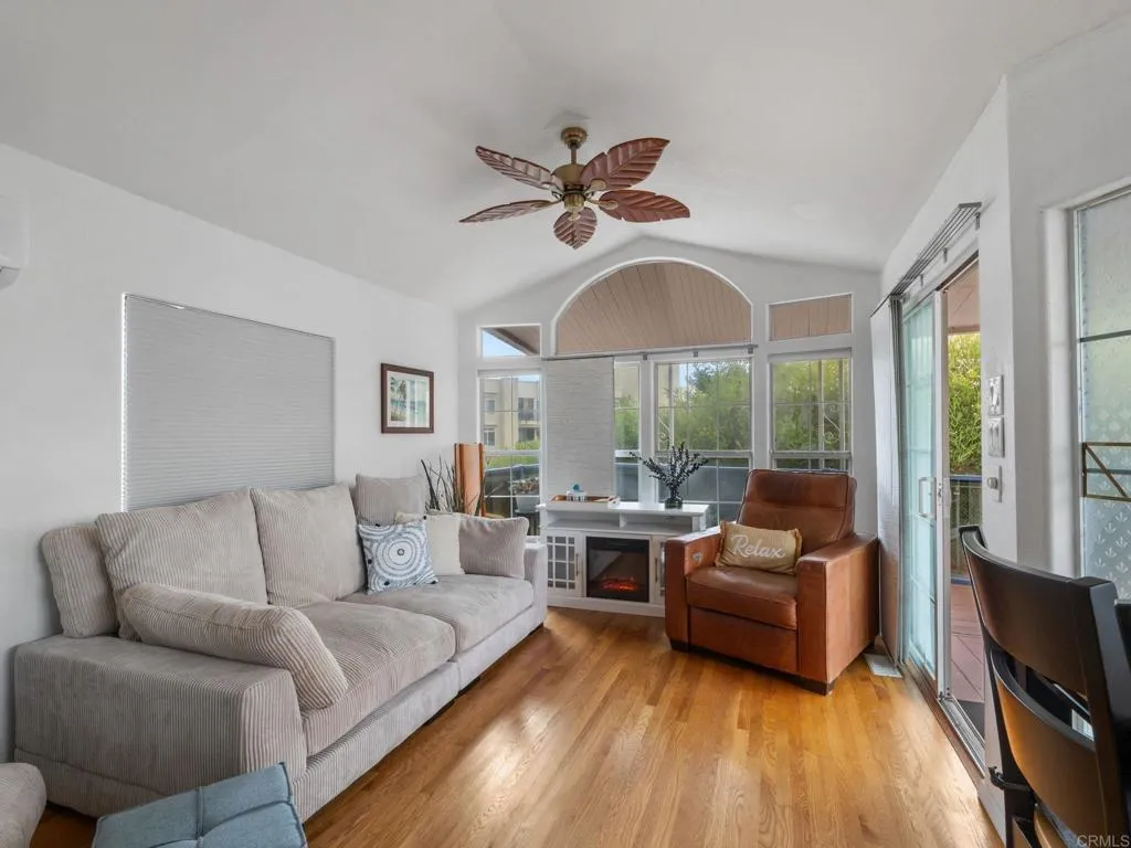 https://cdn.realtyfeed.com/cdn/127/306737621/1f6342c48cd50a82324d42939400cfde.webp