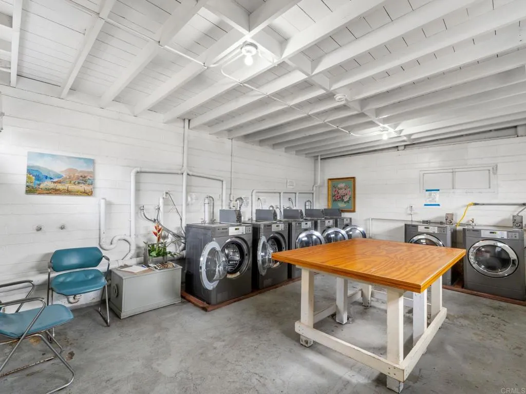https://cdn.realtyfeed.com/cdn/127/306737621/230ec657ee97a84fbdf8446306896c45.webp