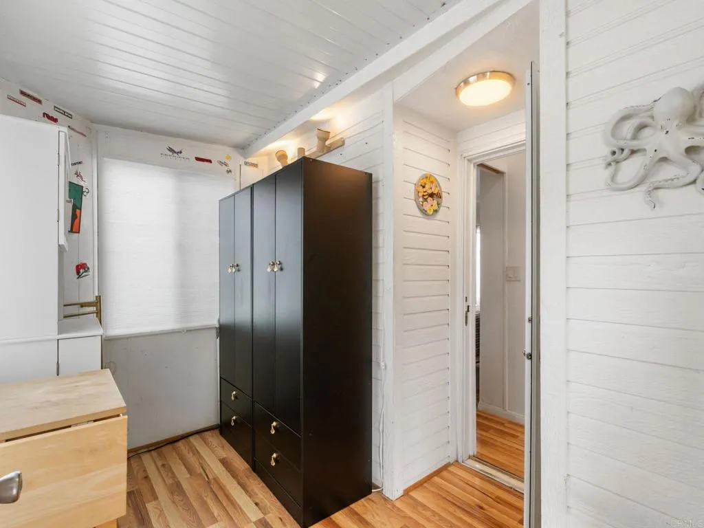 https://cdn.realtyfeed.com/cdn/127/306737621/75f8b12fbc72bf288b8a10d24588b893.webp