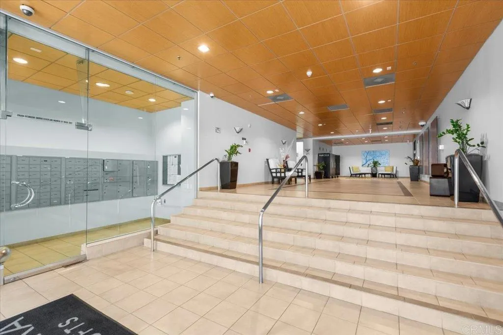 https://cdn.realtyfeed.com/cdn/127/306737622/cf71d64e501da9c608952c6b7005e94d.webp