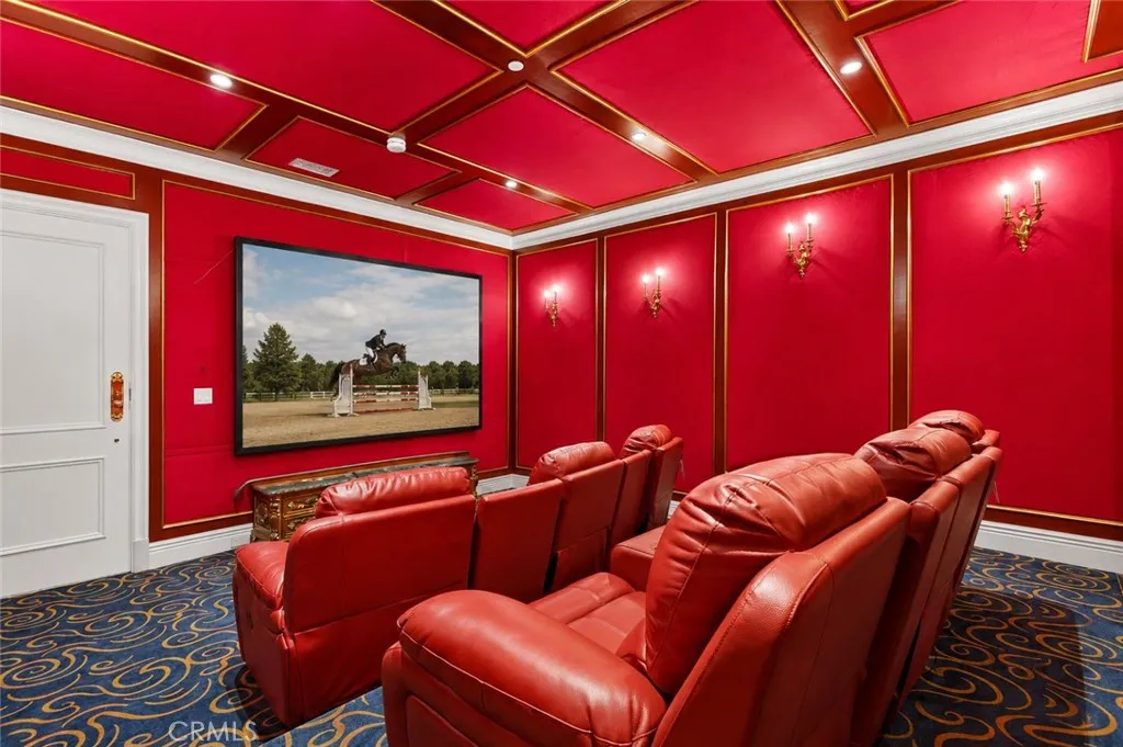 https://cdn.realtyfeed.com/cdn/127/306737686/1814fe512fb86fa8da5adef42eb30c74.webp