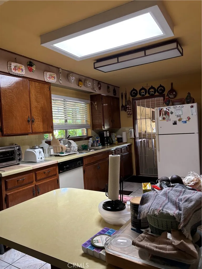 https://cdn.realtyfeed.com/cdn/127/306737699/029a499e1614da19d4c3673142caf418.webp