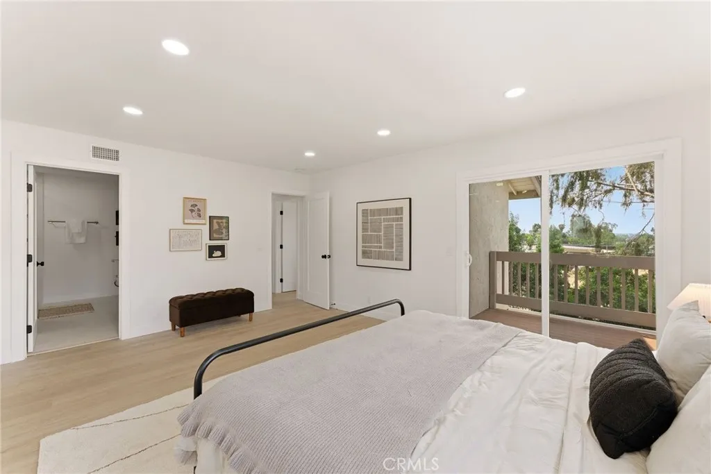 https://cdn.realtyfeed.com/cdn/127/306737712/195512338f4f860be95b3905f0db0f58.webp