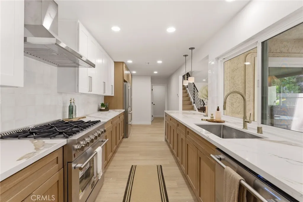 https://cdn.realtyfeed.com/cdn/127/306737712/c091af0bde6ebf7a58c2be64ec60f11e.webp