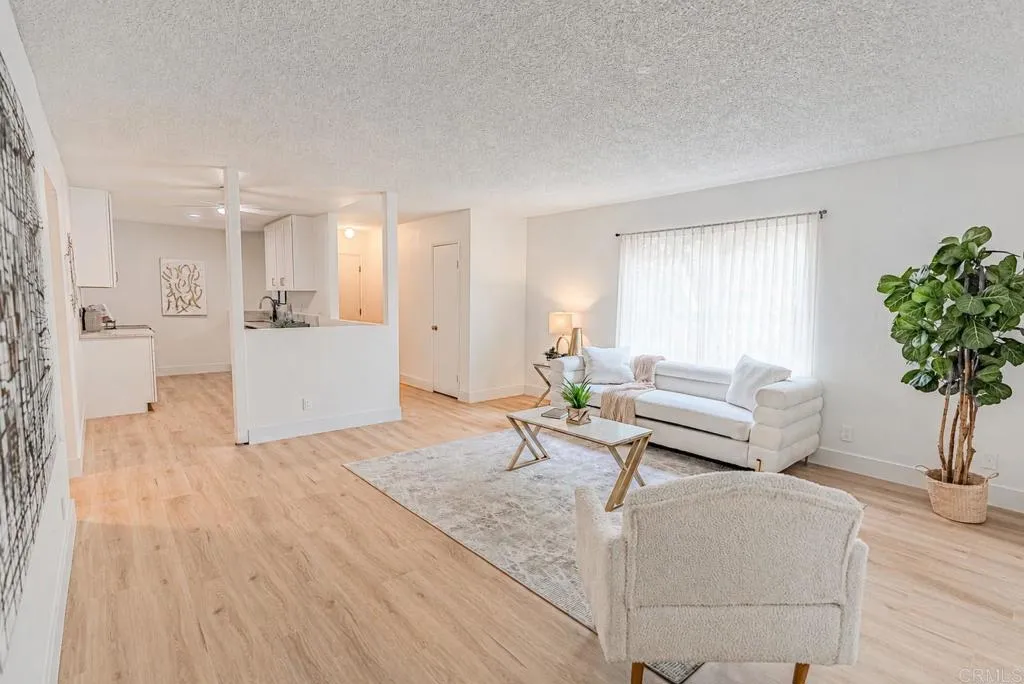https://cdn.realtyfeed.com/cdn/127/306737715/5d277d4be3aa01d409bc589cb99d0287.webp