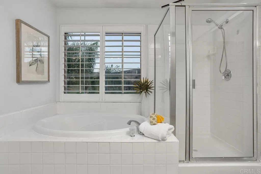 https://cdn.realtyfeed.com/cdn/127/306737750/00bd2ccc93a20fac509a1356385ad6b4.webp