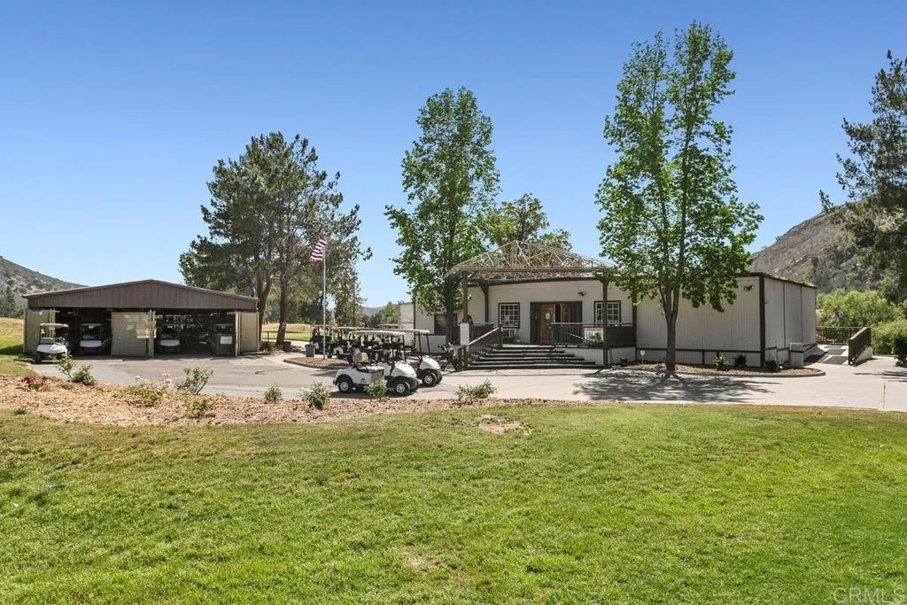 https://cdn.realtyfeed.com/cdn/127/306737750/68c0c0641c82c19f07f62baf109f8a45.webp